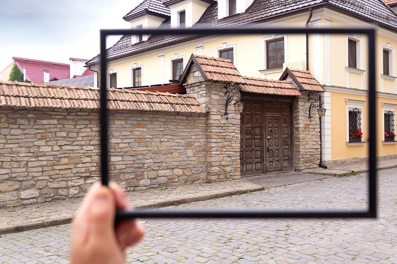 VYHLEDÁME
